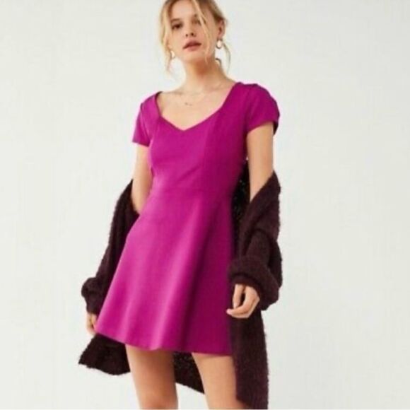 ❤️Urban Outfitters Lined Mini Dress - Picture 1 of 7